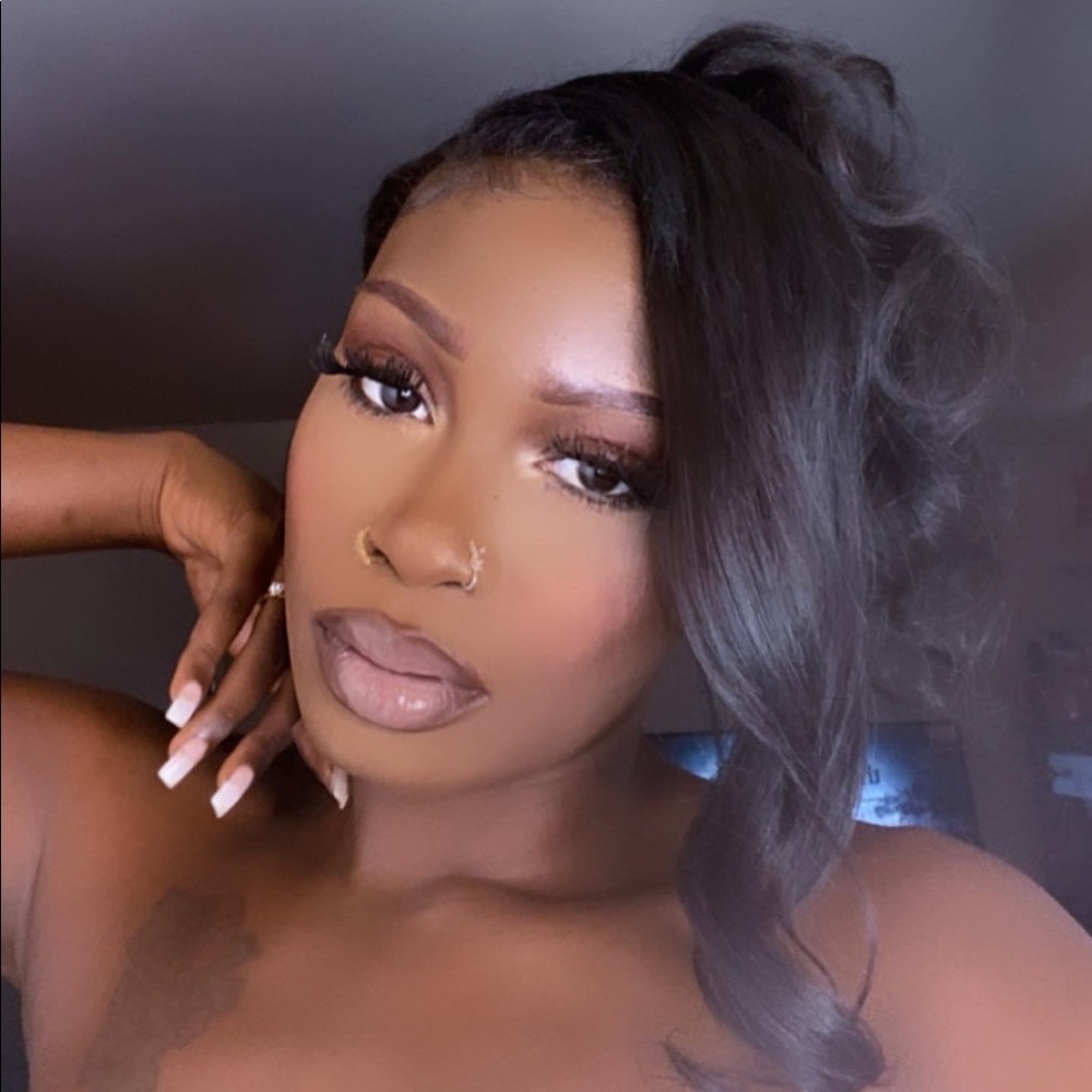 Meet your Posher, Kabrina